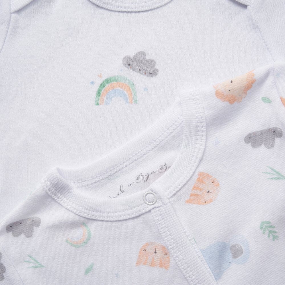 Hello Little One Animals layette gift set — vest