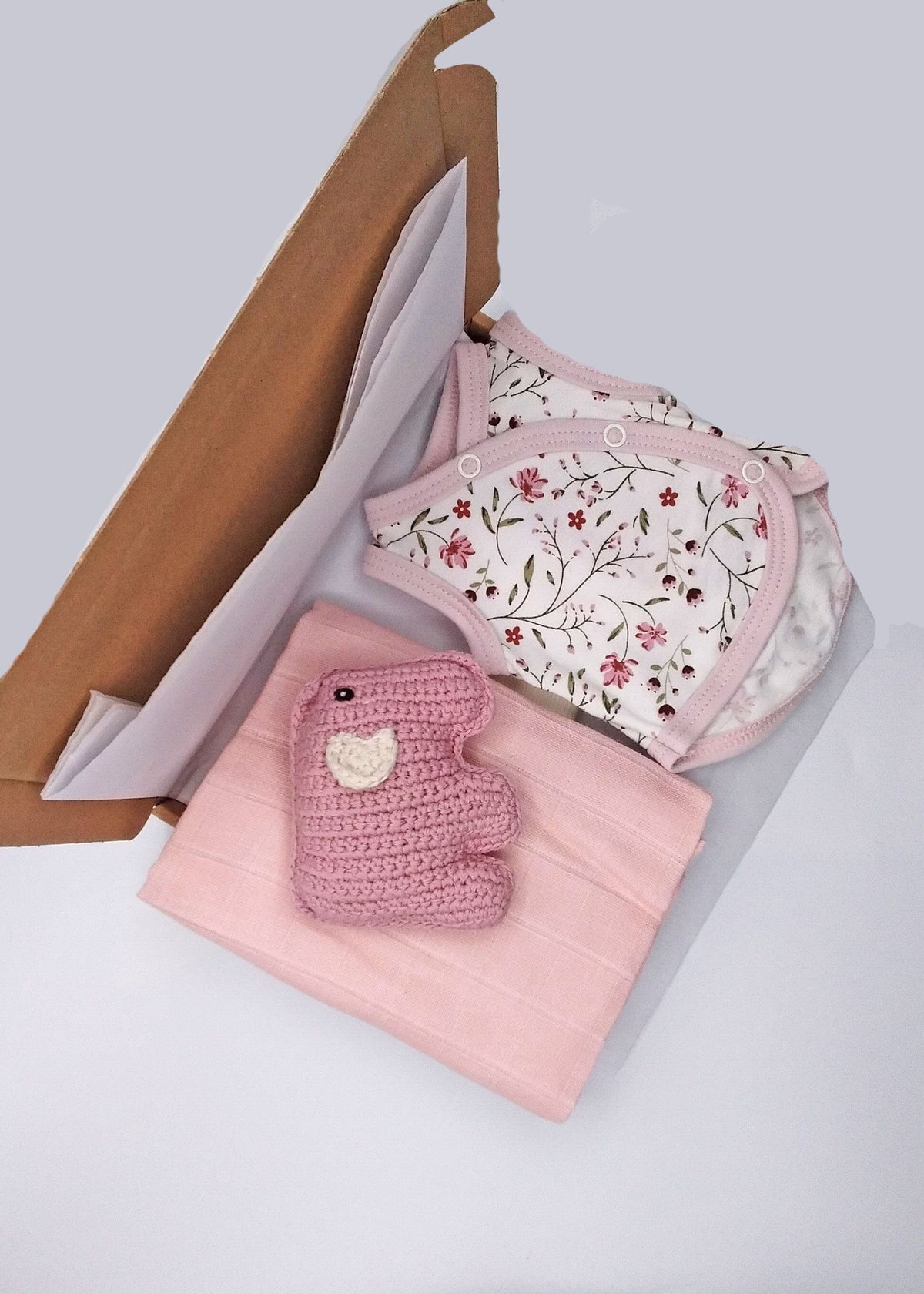 Blossom and Elephant Gift Box - Incubator Vest, Toy & Muslin Gift Set Little Mouse Baby Clothing & Gifts