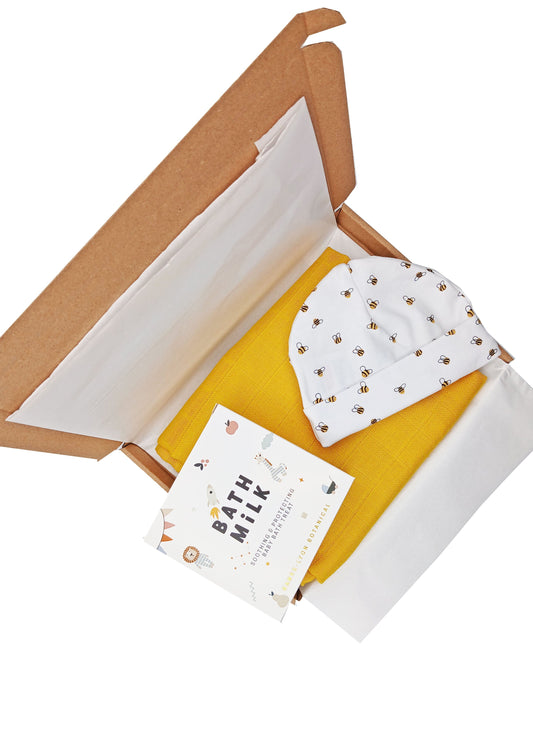 Busy Bees Gift Box - Hat, Muslin and Bath Milk - DESCRIPTION PLS Little Mouse Baby Clothing and Gifts Ltd