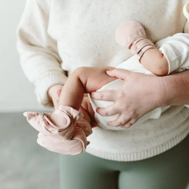 Stay-on Baby Boots, Dusty Pink Booties Goumikids