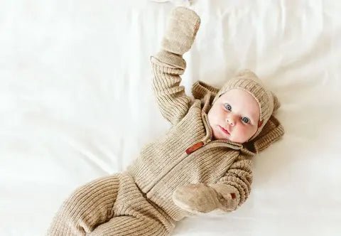 Newborn Winter Mittens: How to Choose the Best Protection for Babies Little Mouse Baby Clothing and Gifts Ltd