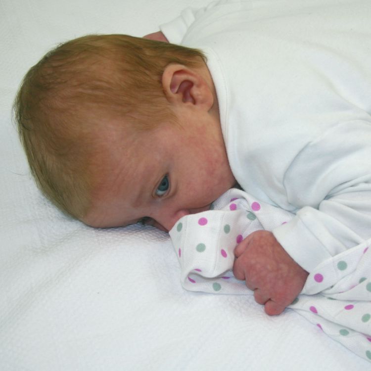 100% Pure Cotton Muslin - 70cm x 70cm - Spots (One Muslin) Muslinz