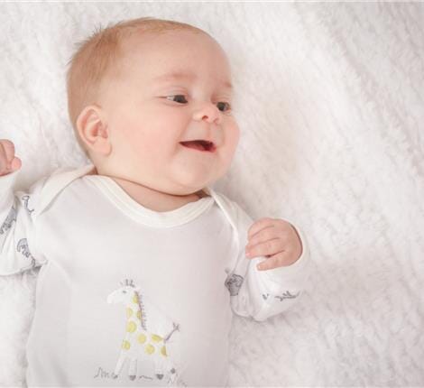 Giraffe Sleepsuit Sleepsuit / Babygrow Chamomile Baby 