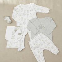 Elephant and Hedgehog 7 Piece Gift Set Pure & Soft