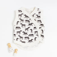 Zebras Gift Box - Incubator Vest, Hat & Muslin Gift Set Little Mouse Baby Clothing & Gifts 