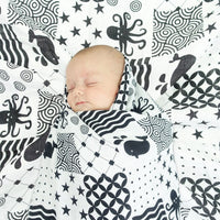 Monochrome baby garments
