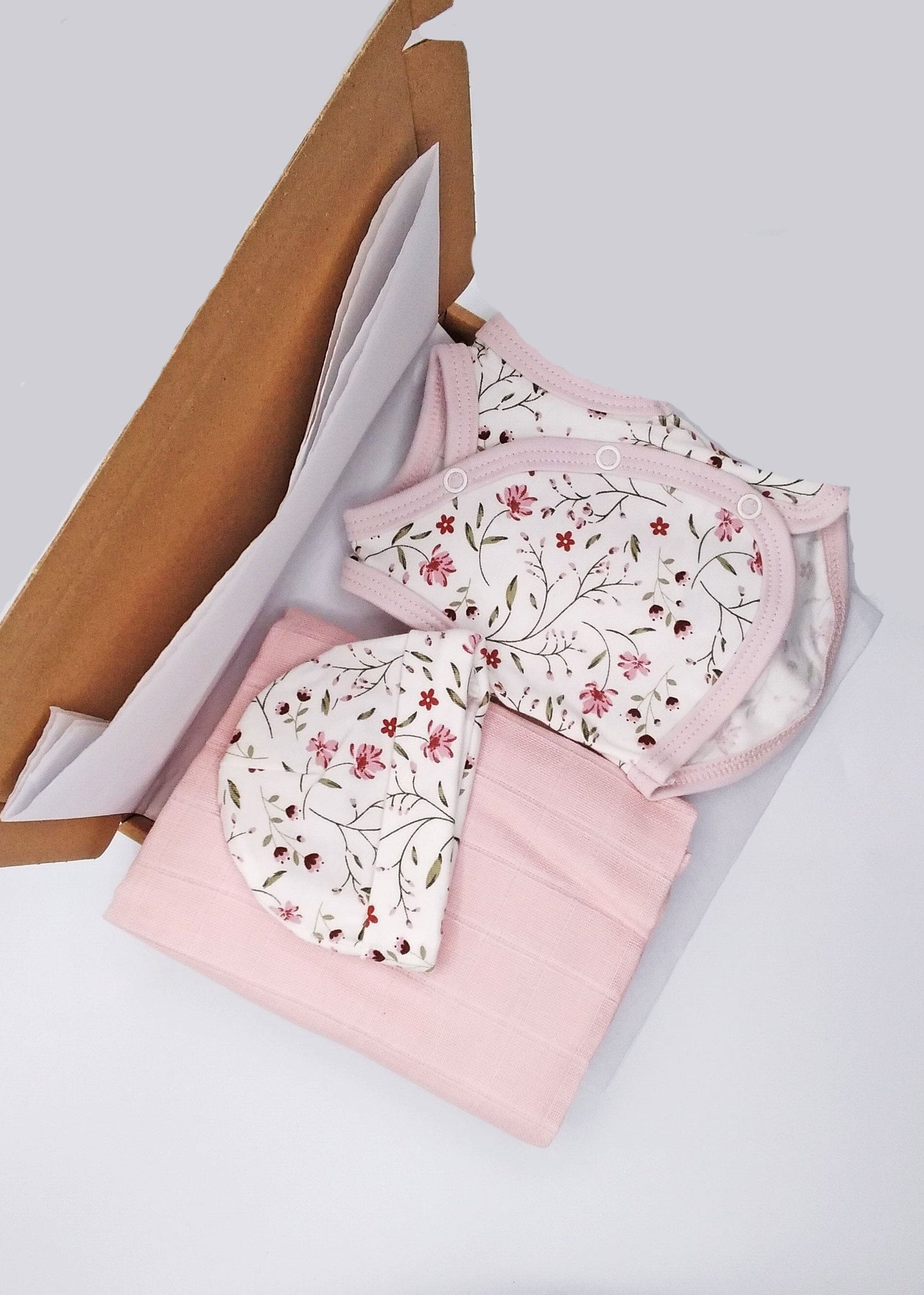 Blossom Gift Box - Incubator Vest, Hat & Muslin Gift Set Little Mouse Baby Clothing & Gifts 
