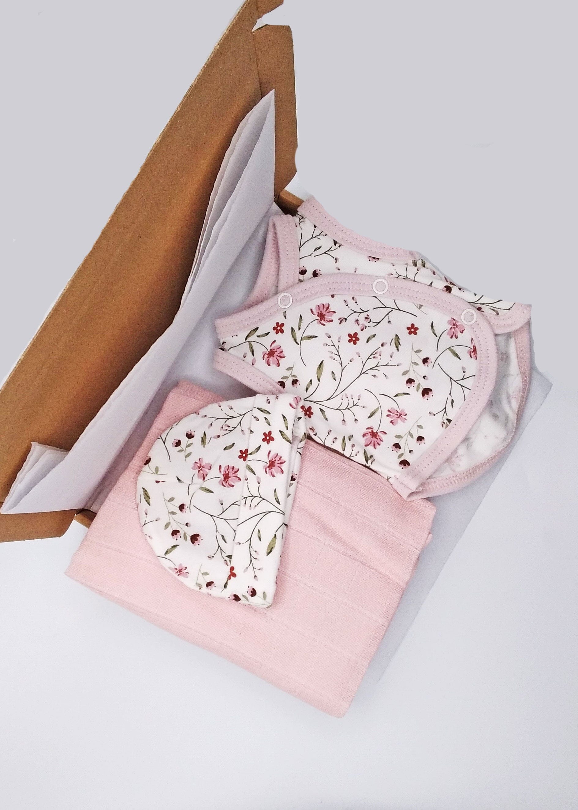 Blossom Gift Box - Incubator Vest, Hat & Muslin Gift Set Little Mouse Baby Clothing & Gifts 