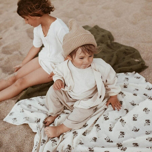 Pandas Gift Box - Bodysuit, Hat & Muslin Gift Set Little Mouse Baby Clothing & Gifts 