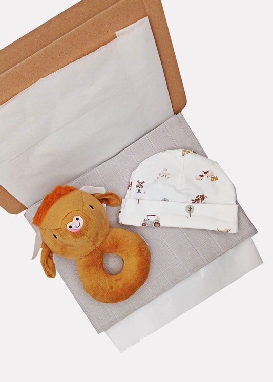 Farmyard Cow Gift Box - Hat, Muslin and Rattle Gift Set Little Mouse Baby Clothing & Gifts 