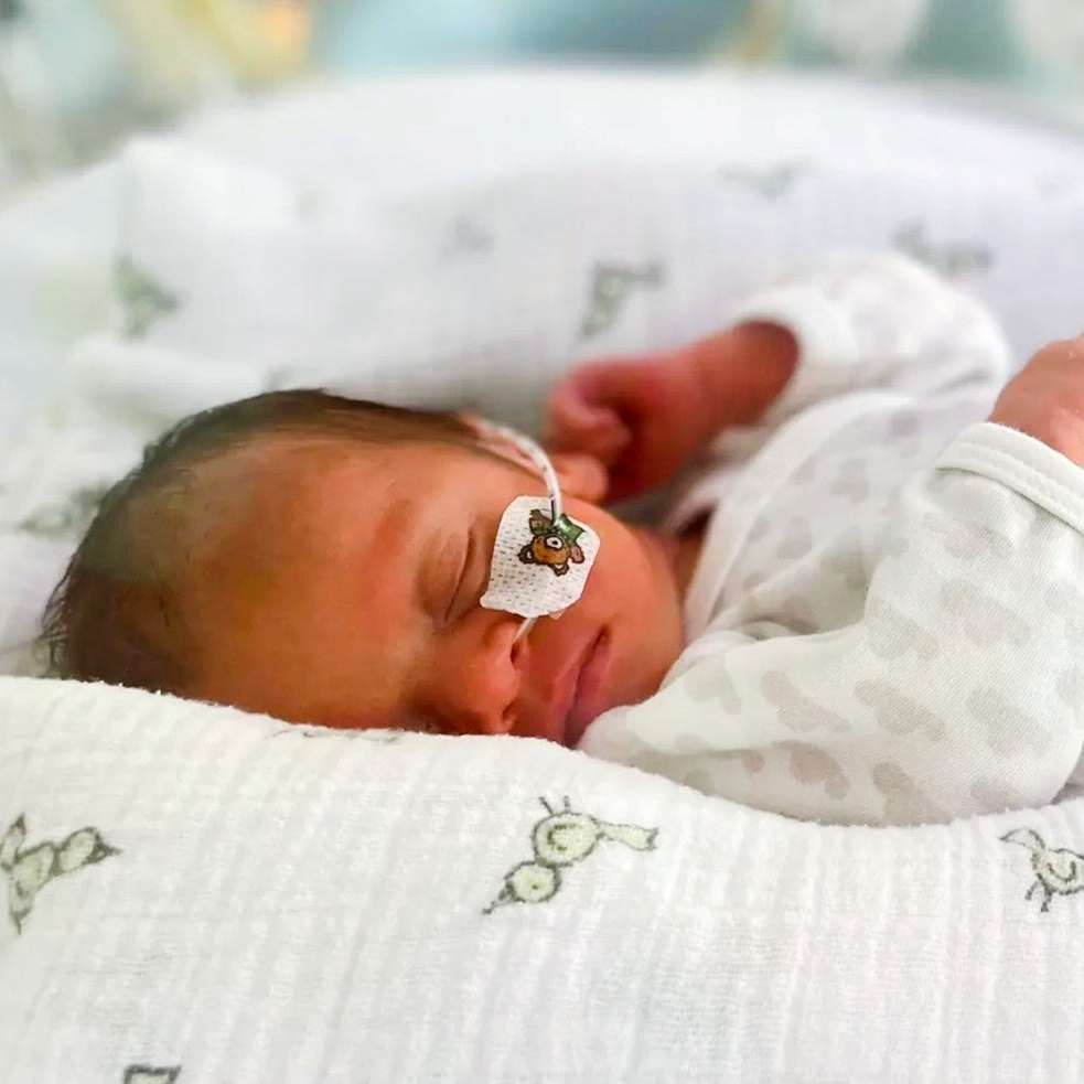 Premature baby clothing