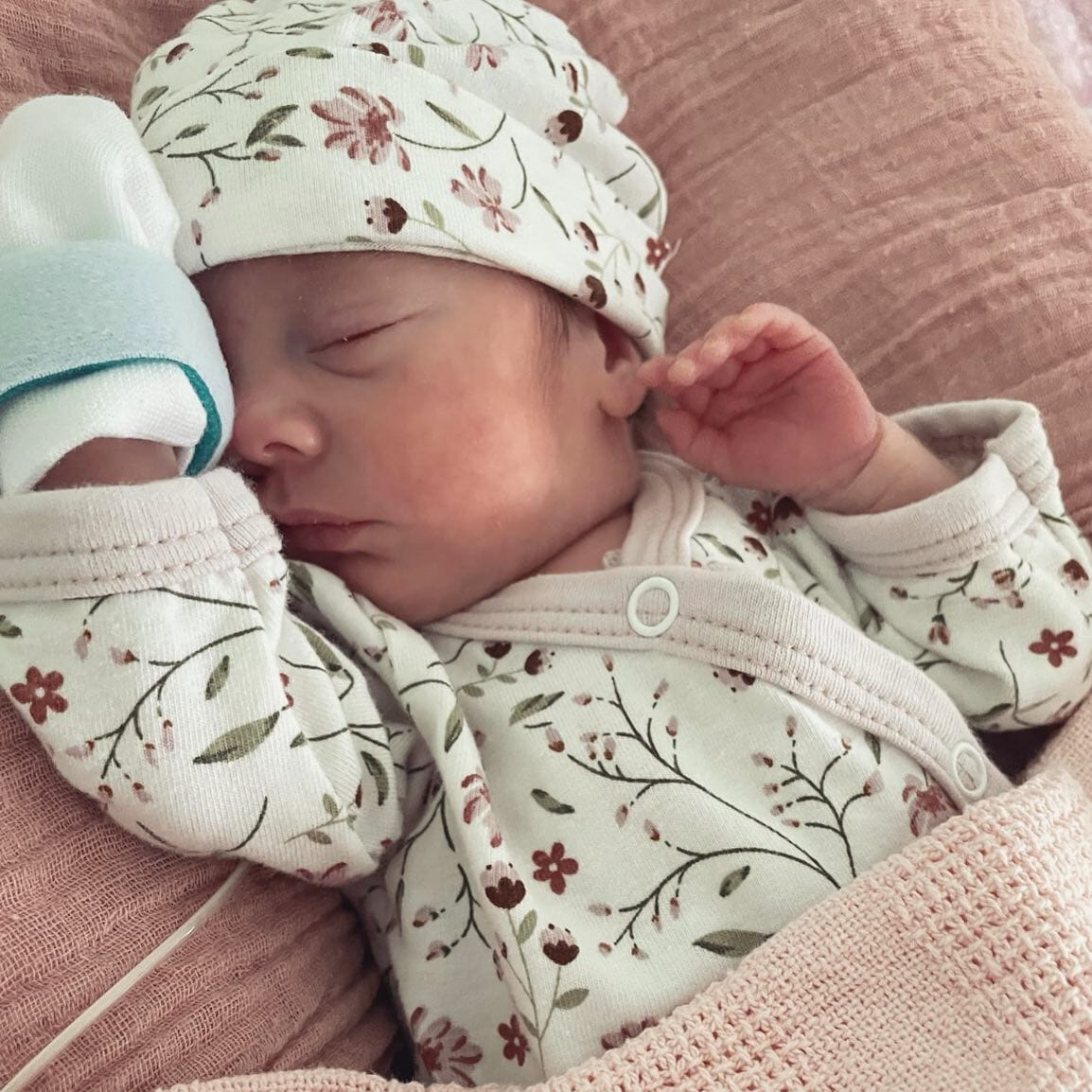 Sleepsuit for Premature Babies Blossom