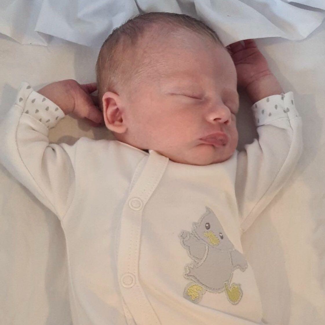 Tiny Baby Footed Babygrow, Embroidered Chick - White Sleepsuit / Babygrow EEVI 